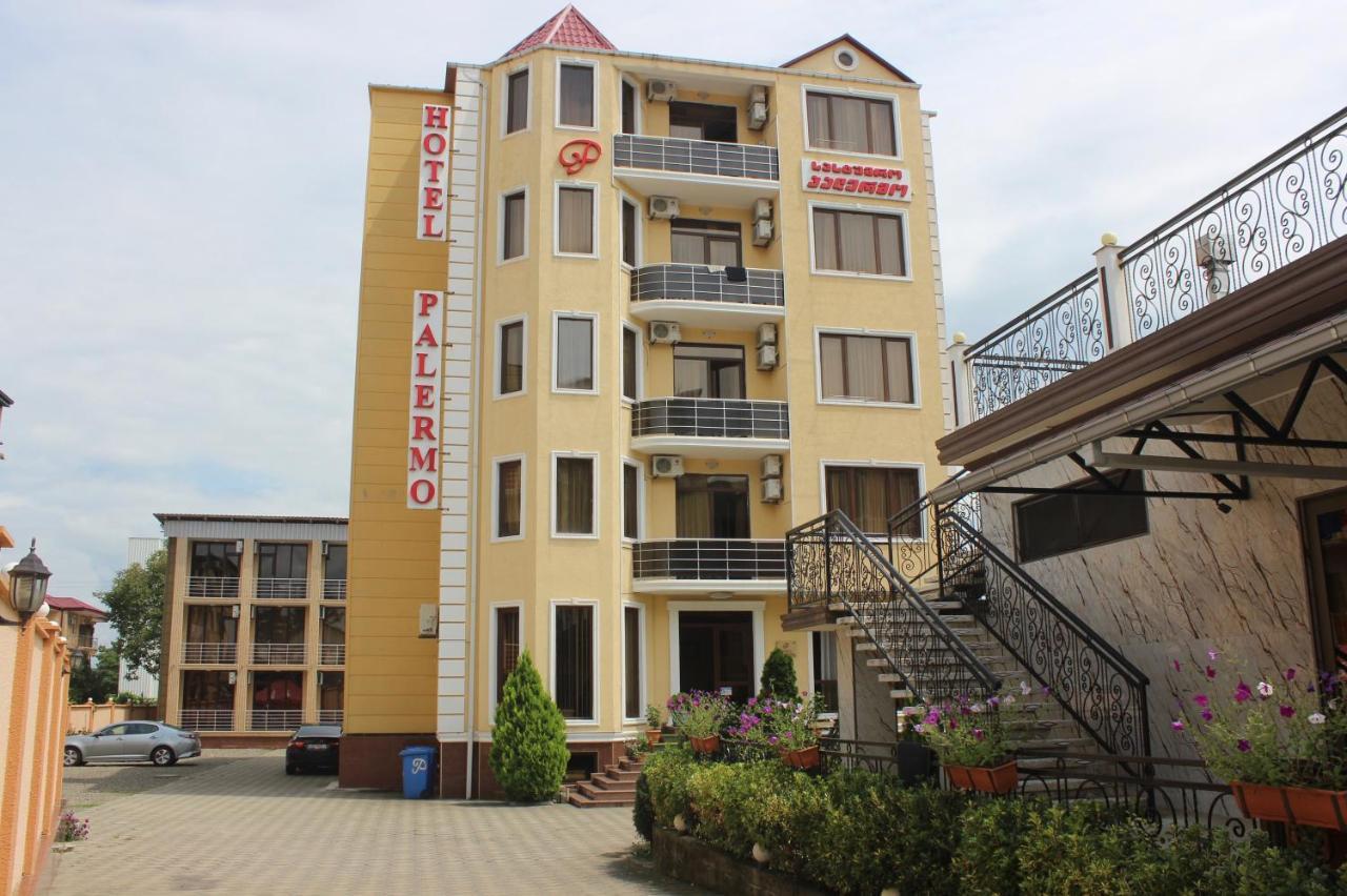 Hotel Palermo Кобулети Экстерьер фото