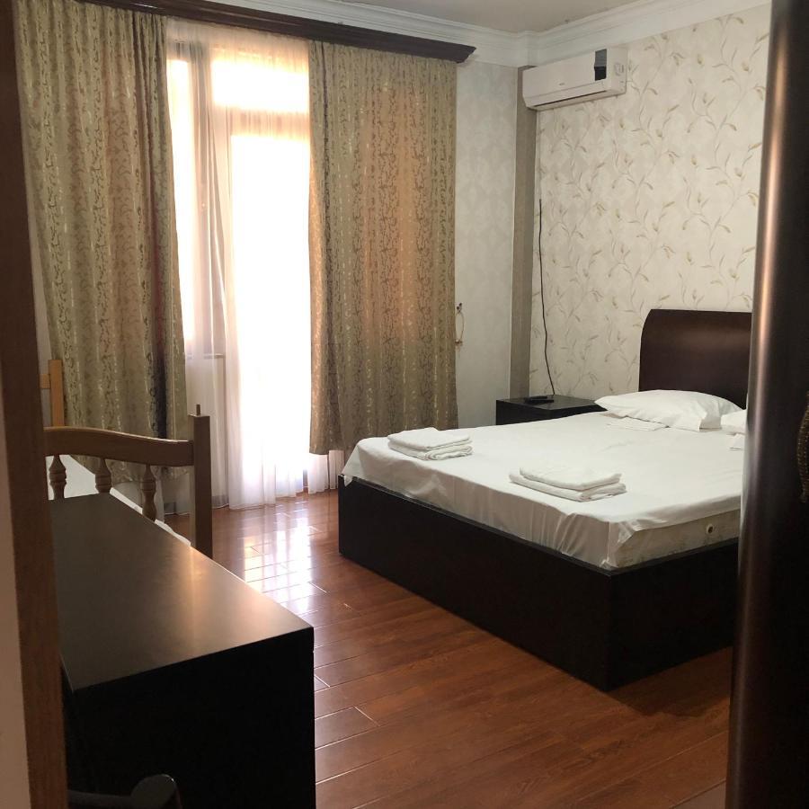 Hotel Palermo Кобулети Экстерьер фото