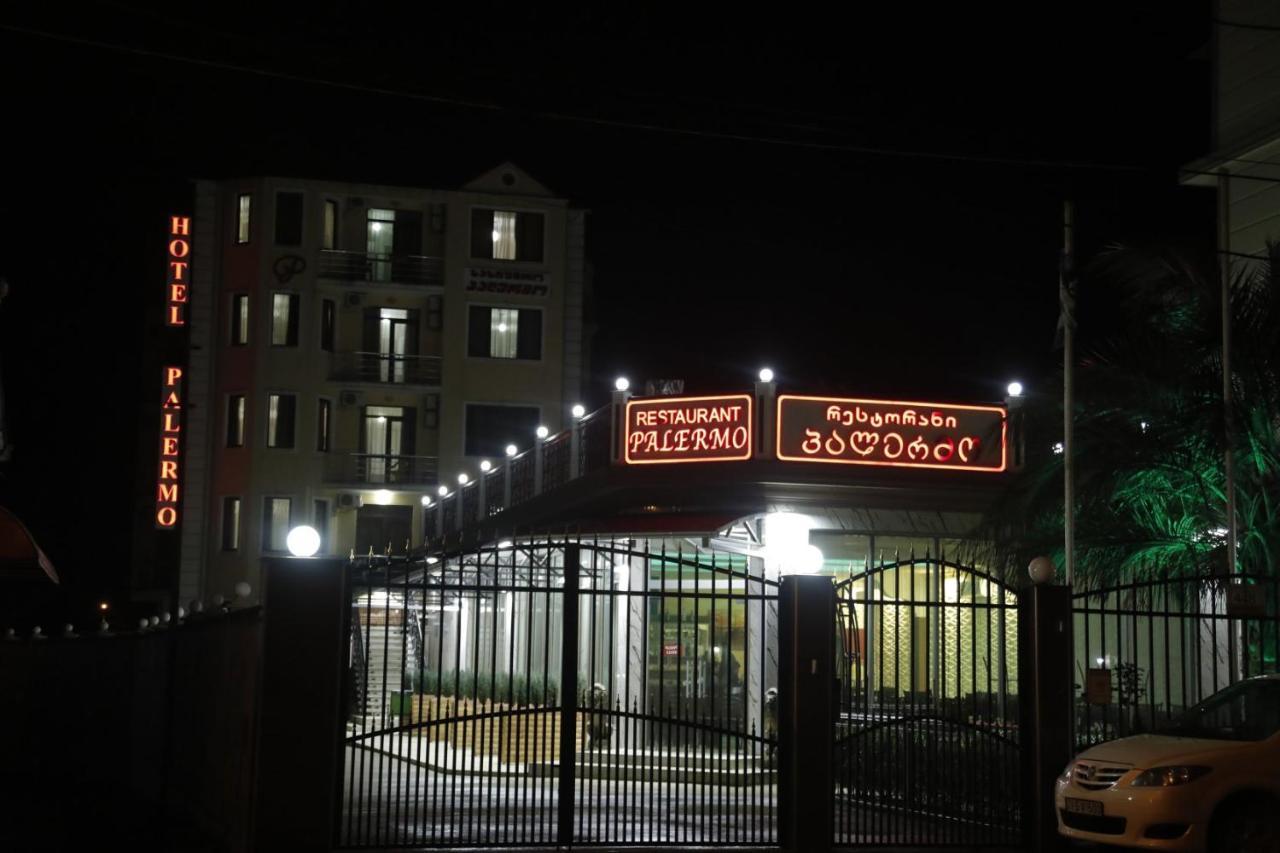 Hotel Palermo Кобулети Экстерьер фото